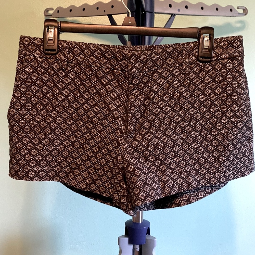 Women’s Banana Republic Size 4 Black/Gray Dressy Shorts EUC
